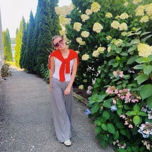 Meet your Posher, Stella